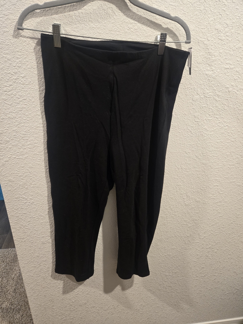 Simply Vera Vera Wang Black Stretch Capri Leggings
